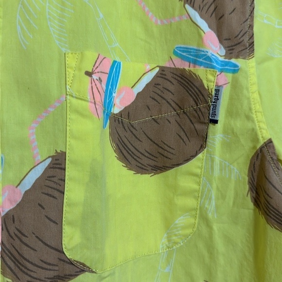 Party Pants Weekender Short Sleeve Button-Down Coconut Shirt Size Medium NWT - Picture 10 of 11
